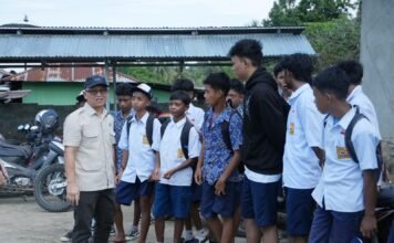 Kemendikdasmen Berikan Bantuan untuk Sekolah yang Terkena Dampak Banjir Bandang di Kabupaten Donggala, Sulawesi Tengah Banjir Bandang di Kabupaten Donggala